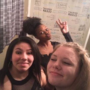 Meet your Posher, Kiley